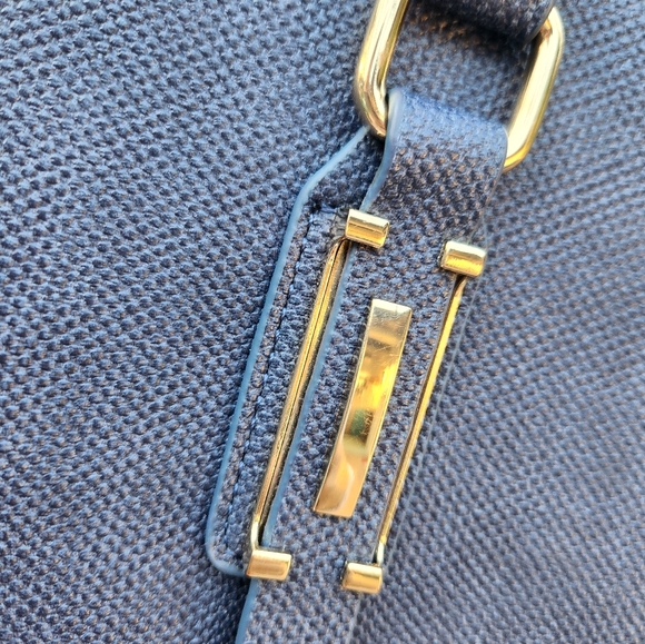 Gorgeous shoulder bag! GIVING Hamptons Vibes! Looks new! - Picture 4 of 6